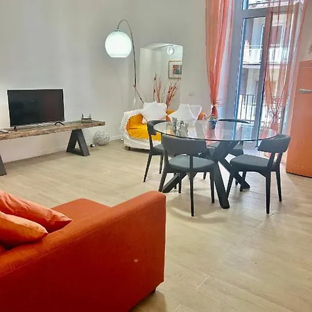 Volare House باري